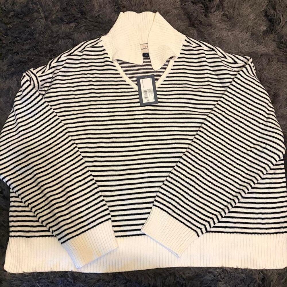 Woman's Long Sleeve Collared Neck Pullover, Size 2X